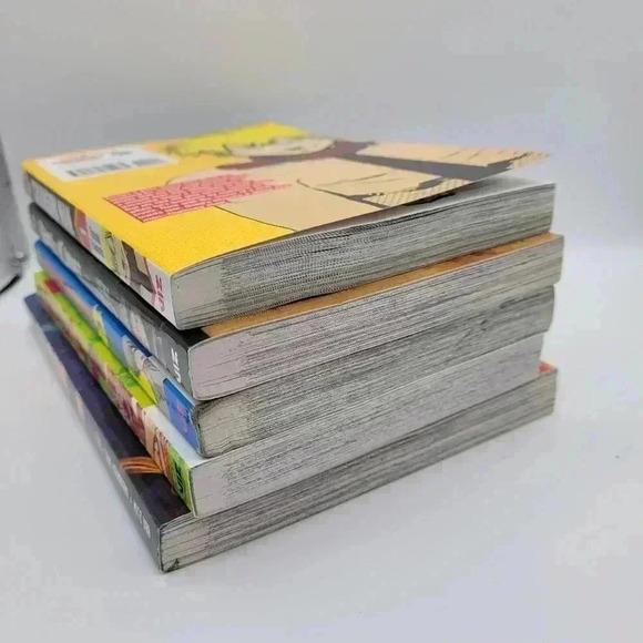 English Manga Lot of 5 Paperback Black & White Graphics - Picture 4 of 11